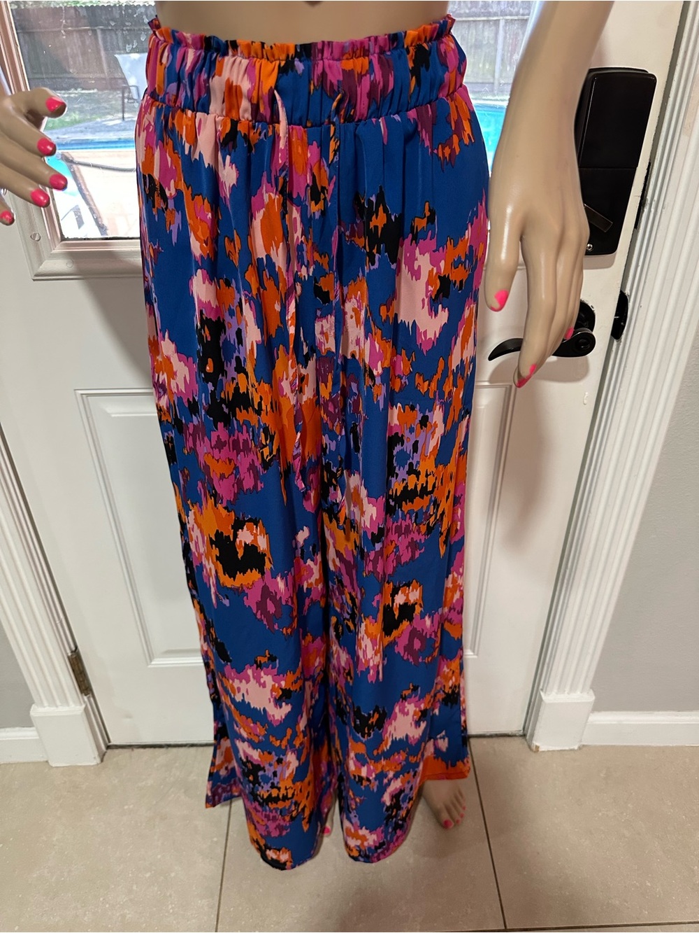 Bold Abstract Print Wide-Leg Pants